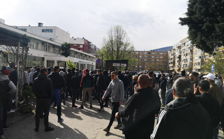 Sramotno: Protesti u Mostaru uz nacionalističko orgijanje Ultrasa