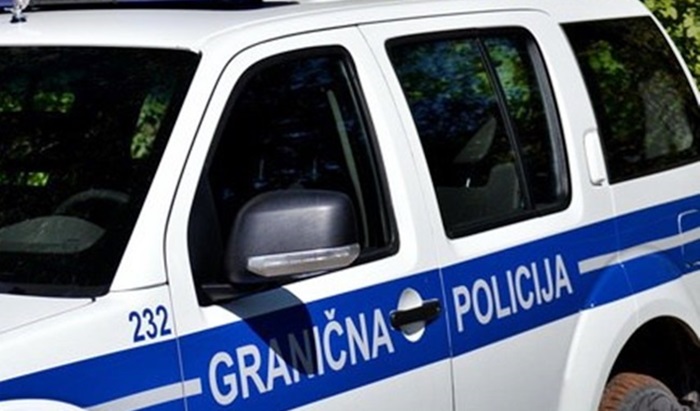 Srbac: Uhapšeni bh. državljani zbog krijumčarenja 12 migranata