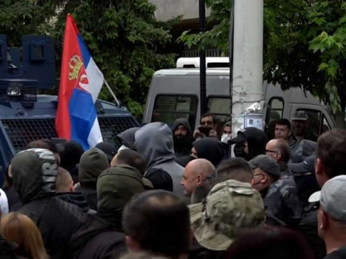 Srbi danas preuzimaju vlast na sjeveru Kosova