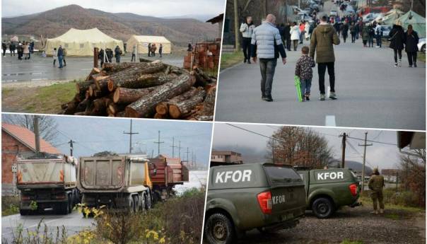 Srbi devetu noć na barikadama: Mirno, ali napeto