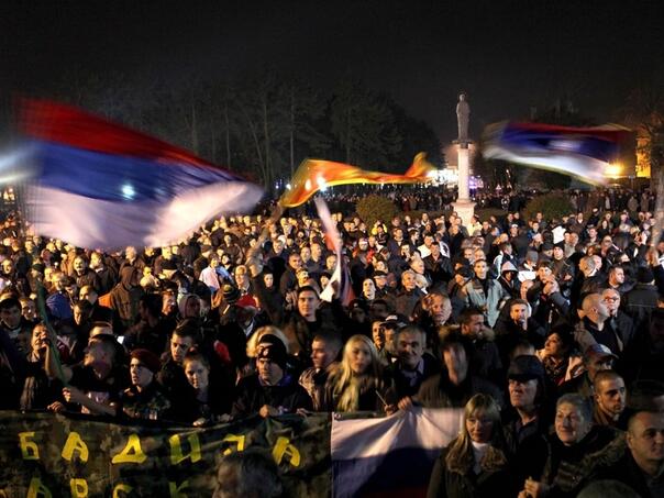 Srbi prijete Vladi Crne Gore zbog rezolucije o Srebrenici