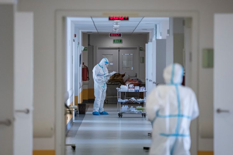 Srbija: 4.133 novozaraženih, preminulo još 38 pacijenata