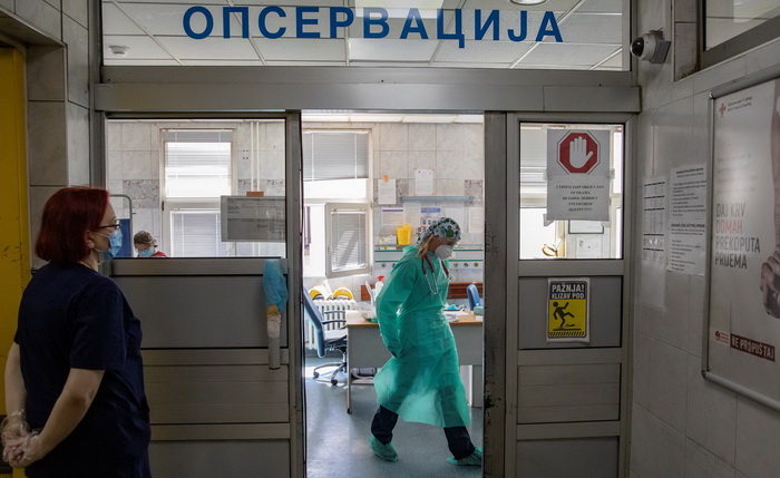 Srbija: Devet preminulih, zaražena još 761 osoba