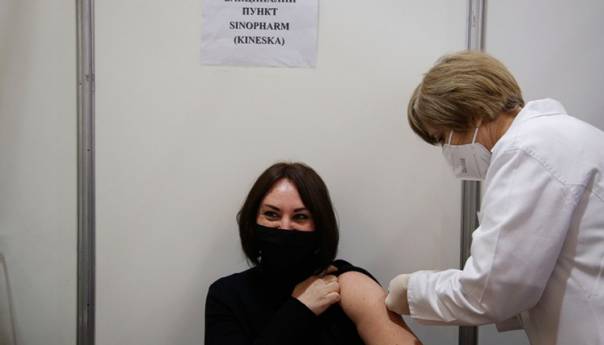 Srbija: Drugu dozu vakcine primilo 620.825 osoba