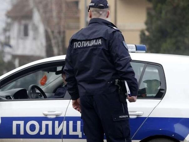 Srbija: Majka nožem izbola dijete kada su na vrata došli socijalni radnici