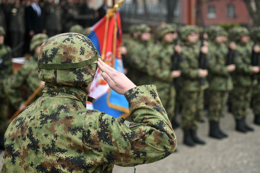 Srbija mobiliše rezervni sastav i vojne obveznike na obuku