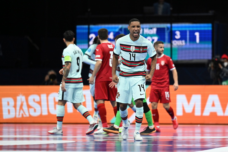 Srbija od 2:0 do 2:4 protiv Portugala