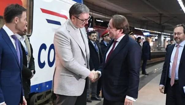 Srbija od EU na poklon dobila 600 miliona eura za izgradnju brze pruge Beograd - Niš