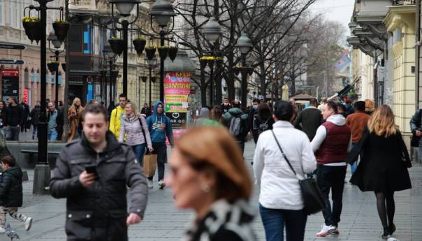 Srbija: Ostaju zaključani tržni centri i ugostiteljski objekti