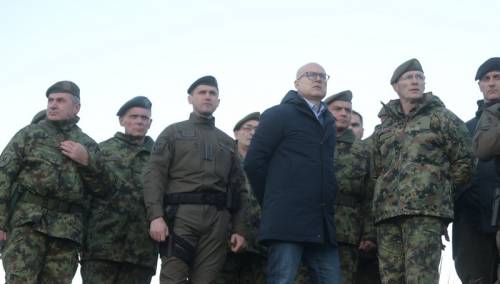Srbija podigla najviši stepen borbene gotovosti vojske i policije