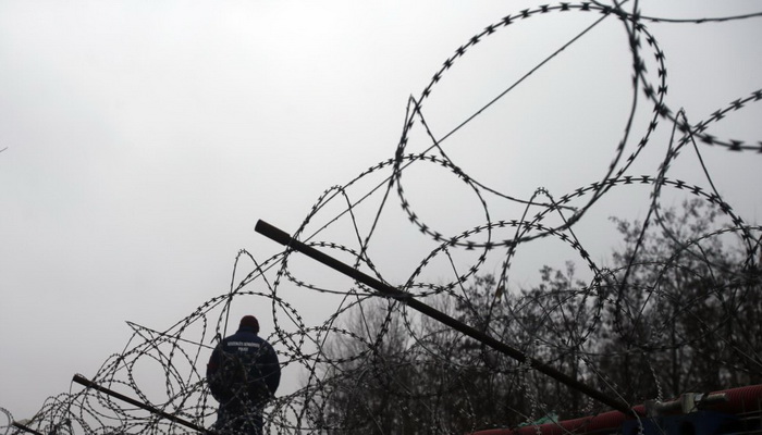 Srbija postavlja žičanu ogradu na granici sa S. Makedonijom