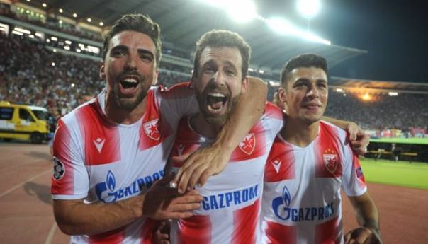 Srbija prekinula sva nogometna natjecanja