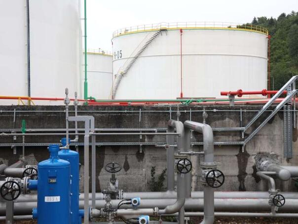 Srbija pušta 40.000 tona nafte iz rezervi zbog krize