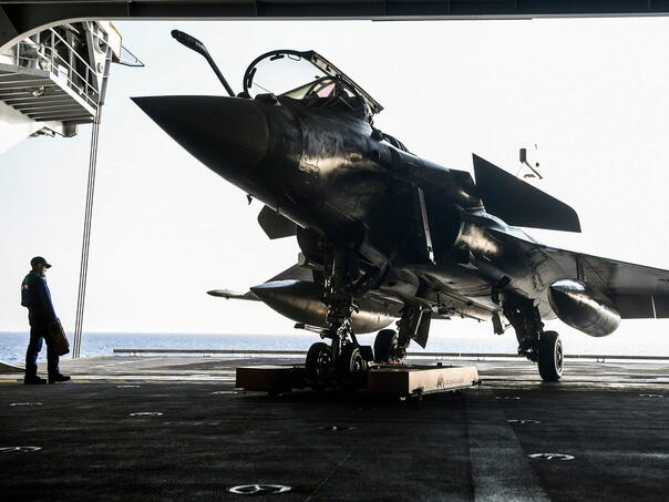 Srbija se zadužuje za 1,9 milijardi eura za kupovinu 12 borbenih aviona Rafale