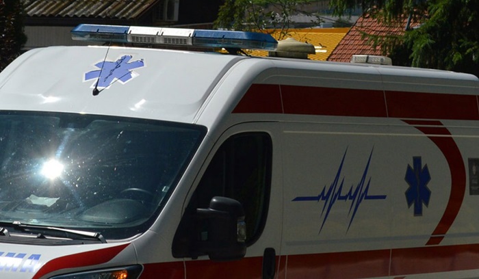 Srbija: Sudar kombija i BMW-a, 9 osoba povrijeđeno