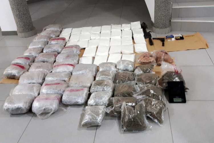 Srbija: Uhapšena dva narko-dilera, zaplijenjeno 67 kilograma droge