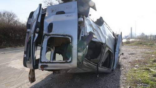 Srbija: Vozač kombija bježeći od policije uzrokovao smrt dvojice migranata