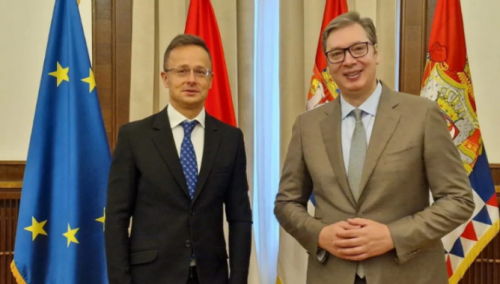 Srbija: Vučić se susreo s mađarskim ministrom Sijartom