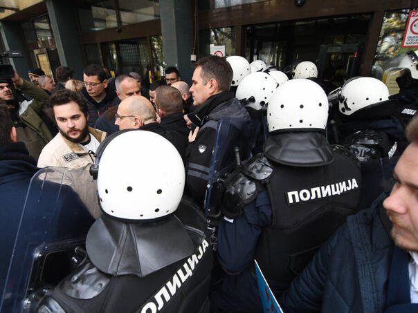 Srbijanska opozicija i dalje blokira Tužilaštvo u Novom Sadu