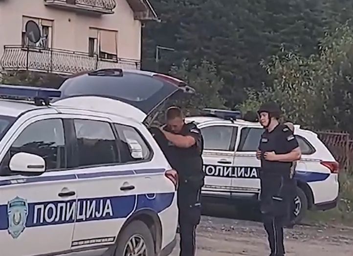 Srbijanska policija usmrtila ubicu (89), krenuo je s puškom na njih