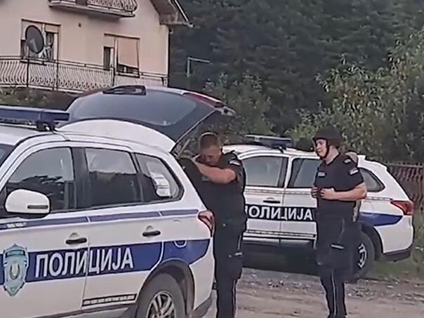 Srbijanska policija usmrtila ubicu (89), krenuo je s puškom na njih