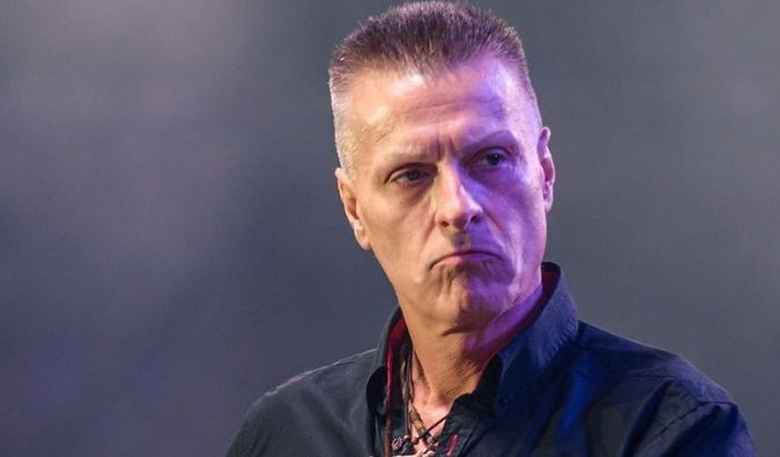 Srbijanski pjevač Đorđe David oporavio se od koronavirusa