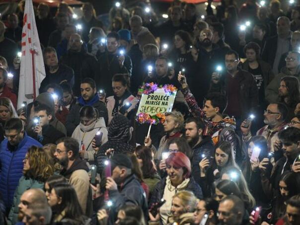 Srbijanski studenti ne odustaju: I večeras protesti širom zemlje
