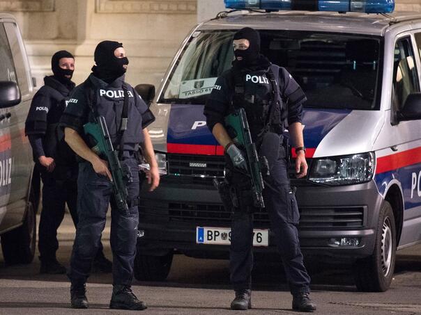 Srbin u Beču prijetio policiji nožem, upucali ga specijalci