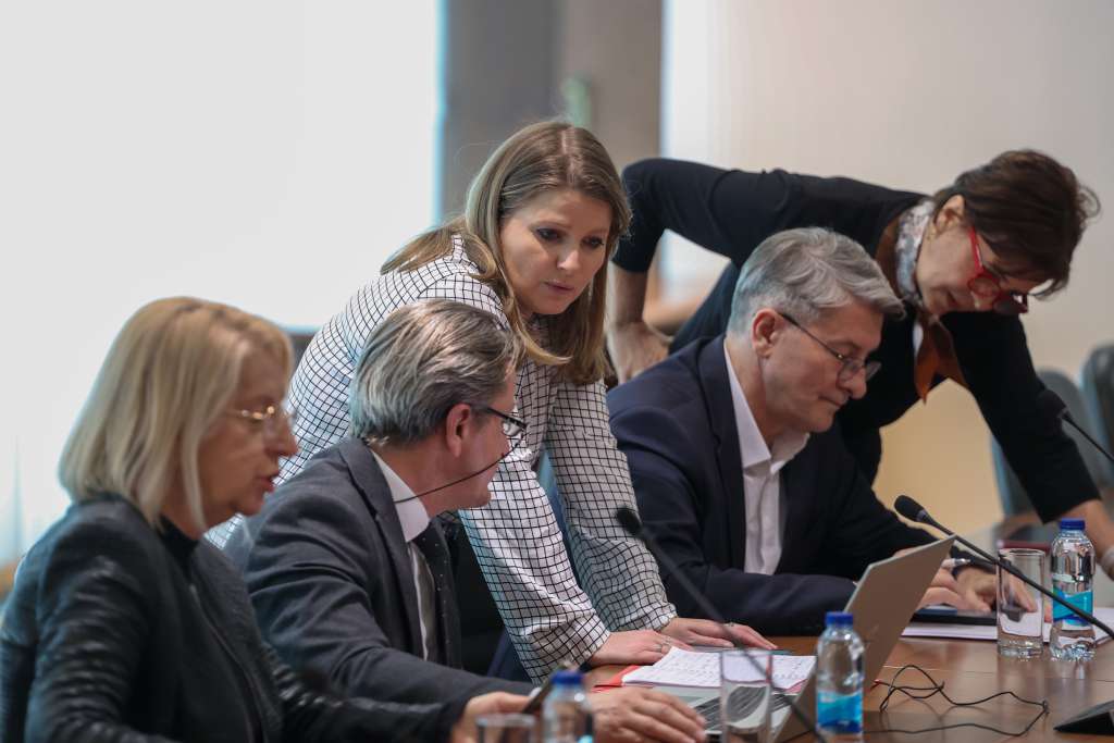 Srđan Amidžić i Zora Vidović nisu došli na javno saslušanje, dobili novi termin