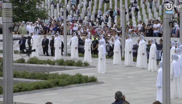 "Srebrenički inferno" ove godine prvi put izvela djeca Srebrenice