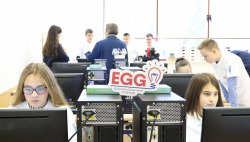 Srednjoškolci u KS uskoro će u nastavi izučavati osnove preduzetništva