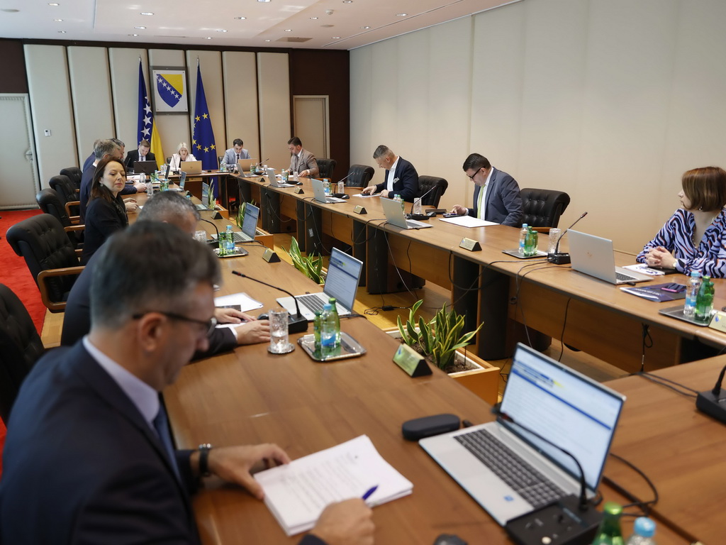 Srpski kadrovi u VM BiH blokirali saglasnost za glasanje za EU izbore državljanima Slovenije, Rumunije ...