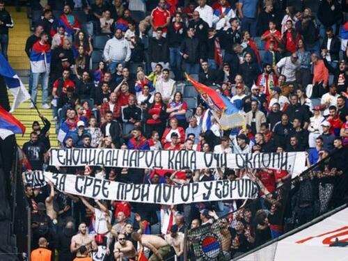 Srpski navijači u Švedskoj: 'Genocidan narod kad oči sklopi, vidi za Srbe prvi logor u Evropi'