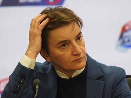 Srpski parlament: Sjednica na rubu fizičkog sukoba, ali bez glasova o Brnabić