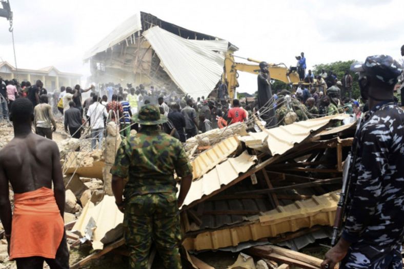 Srušila se zgrada u Nigeriji, pet osoba poginulo