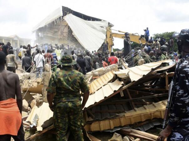 Srušila se zgrada u Nigeriji, pet osoba poginulo