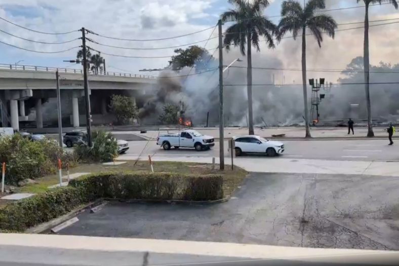 Srušio se avion kod aerodroma na Floridi