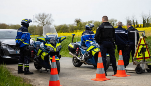 Srušio se mali turistički avion u Francuskoj, tri osobe poginule