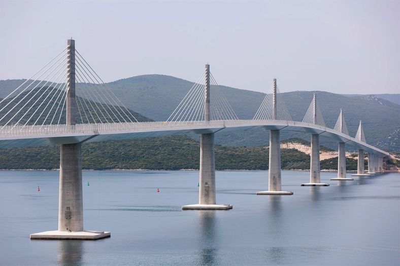 Šta je sa Pelješkim mostom? Plaćen 525 miliona eura, sada treba obnovu