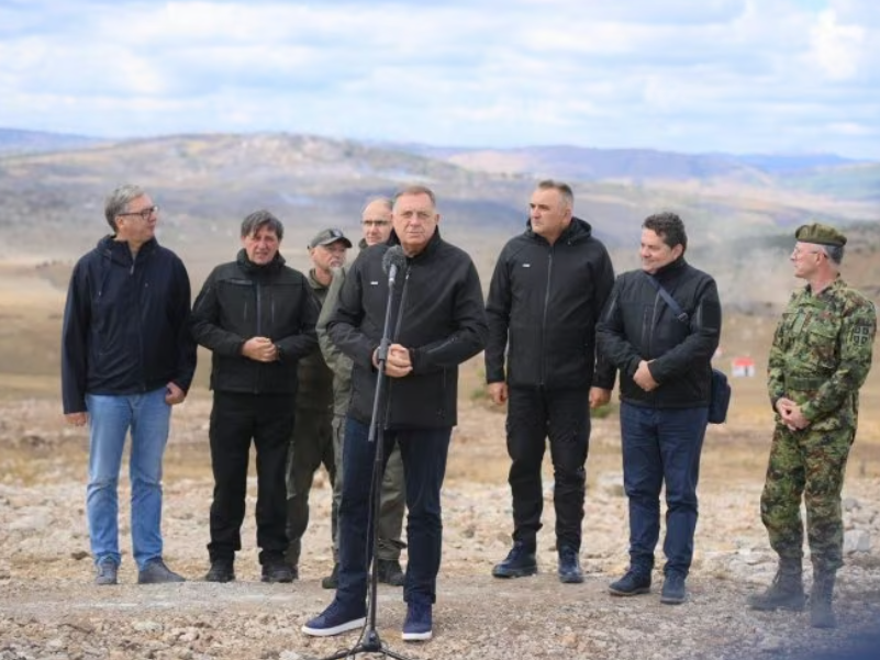 Šta rade političari iz RS na vojnoj vježbi Srbije? Dodik: "Ovo je kao naša vojska"