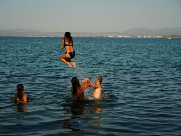 Šta raditi ako vas uhvati vir dok plivate?