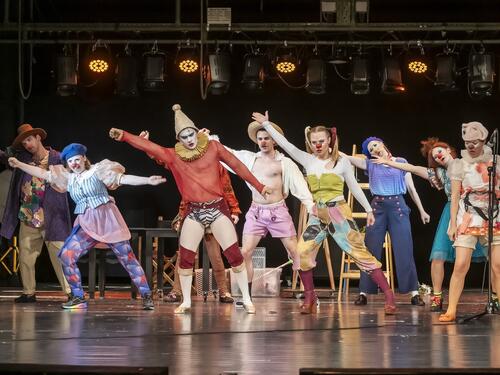 Šta se desi kada klaunovi uđu u svijet čuvenog klasika "Romeo i Julija" saznajte 17. februara