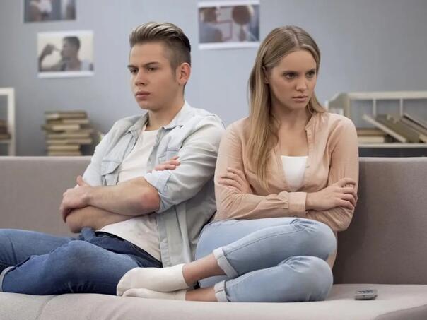 Šta znači ako stalno raskidate i mirite se: Ljubav ili toksična veza?