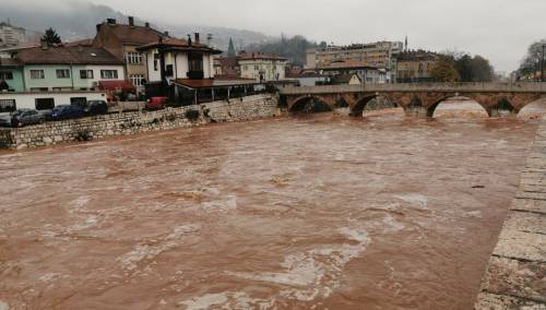 Stagnacija i opadanje vodostaja na većini hidroloških stanica