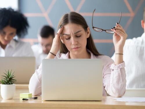 Stalno ste iscrpljeni? Ove svakodnevne navike potajno vam oduzimaju energiju