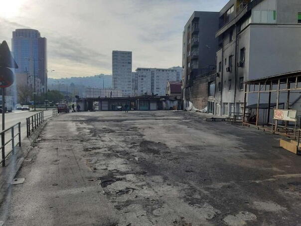 Stanari iz zgrada kod pijace Kvadrant: I mi smo ugroženi, izmjestite pijacu