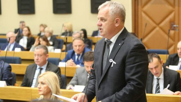 Stanić udaljen sa sjednice NS RS
