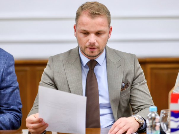 Stanivuković dao izjavu u Tužilaštvu zbog napada na Banj brdu
