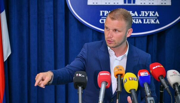 Stanivuković: Đajić je autobusom dovezao radnike UKC-a na današnje proteste