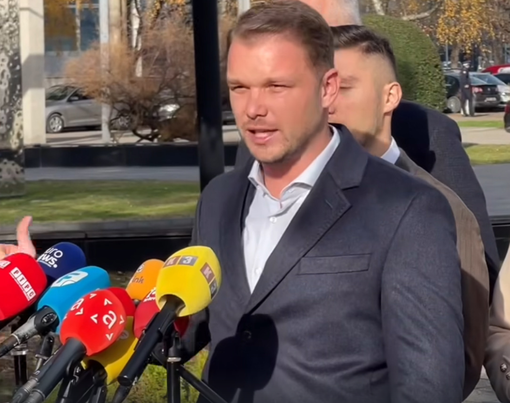 Stanivuković najavio rat kladionicama i zabranu društvenih mreža djeci